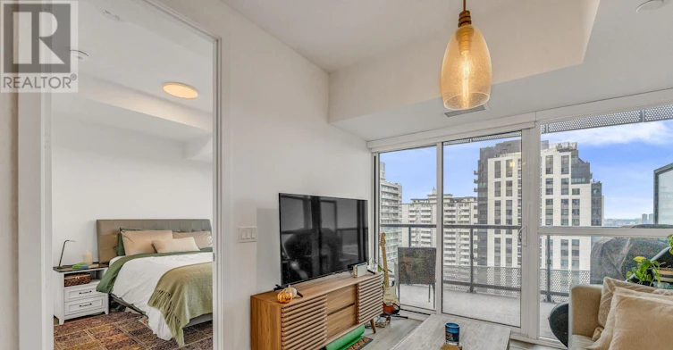 1410-11 Lillian Street, Toronto, ON, M4S 2H7 - 2