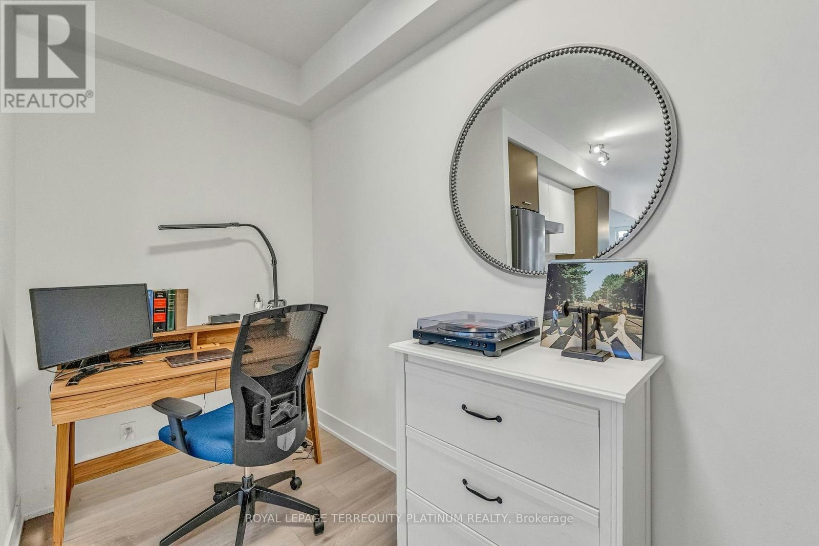 1410-11 Lillian Street, Toronto, ON, M4S 2H7 - 8
