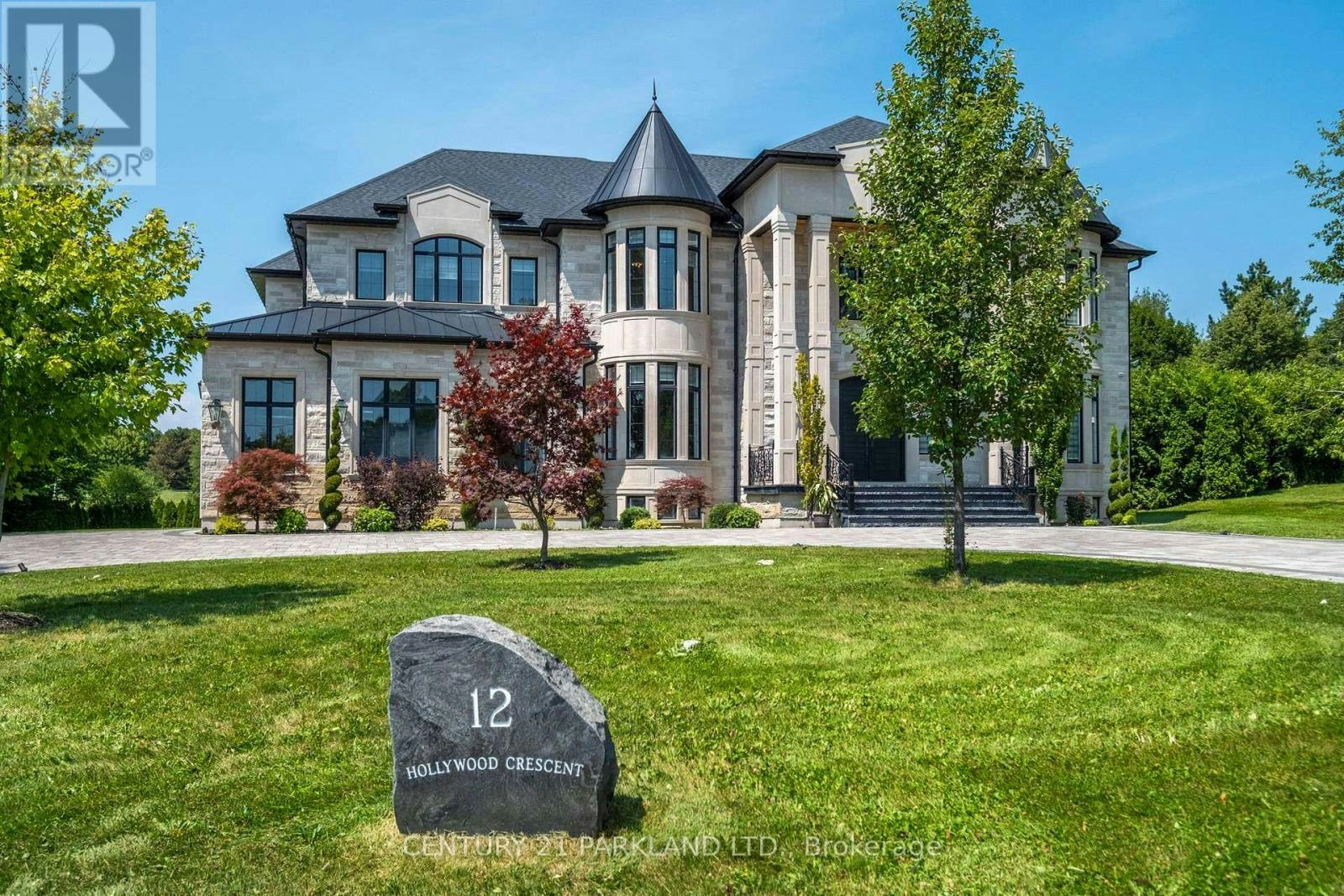 12 Hollywood Crescent, King, ON, L0G 1N0