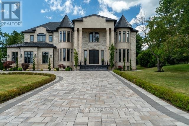 12 Hollywood Crescent, King, ON, L0G 1N0