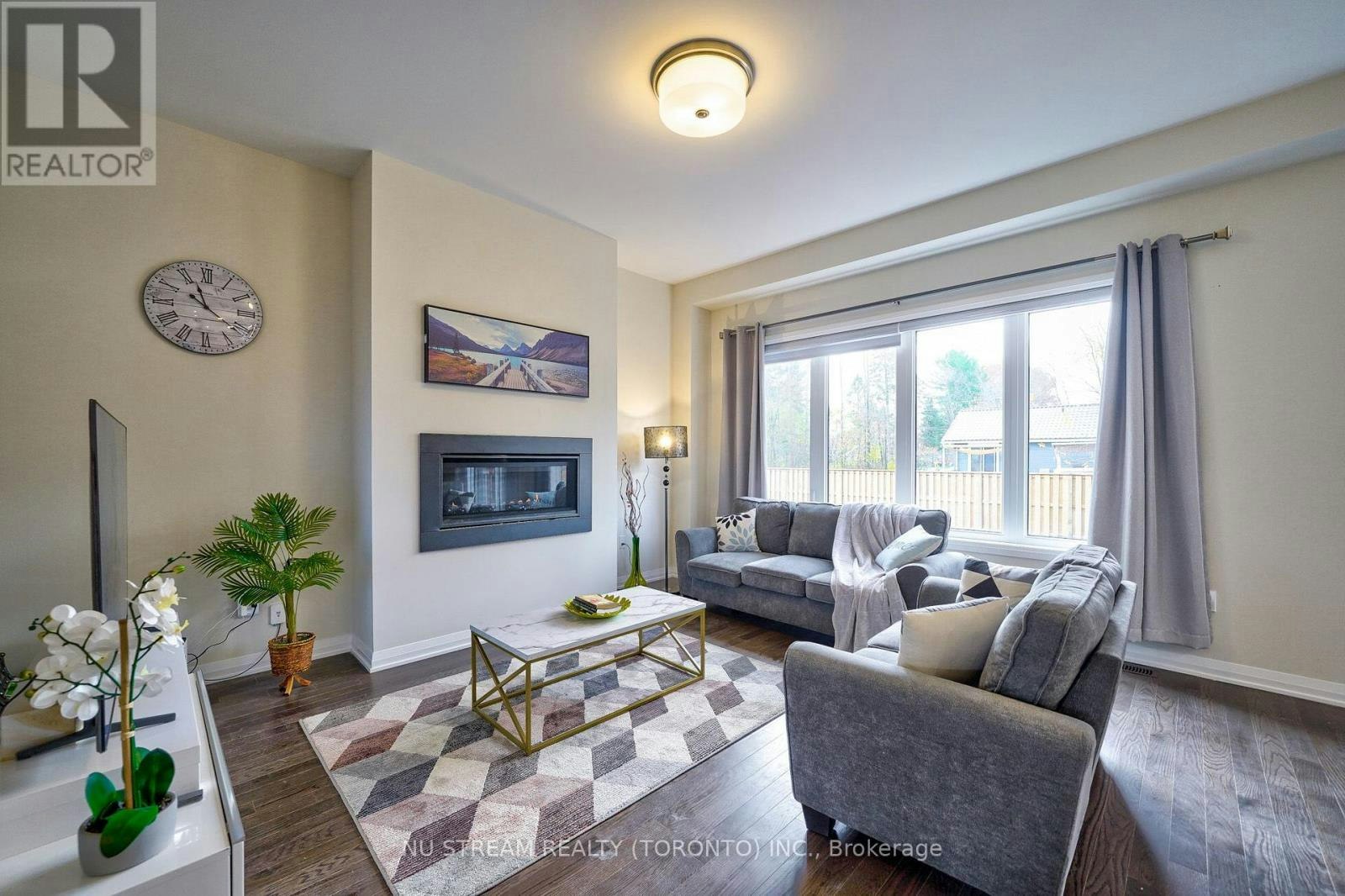 3185 Searidge Street, Severn, ON, L3V 8R1 - 6