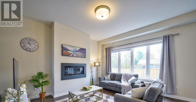 3185 Searidge Street, Severn, ON, L3V 8R1 - 6