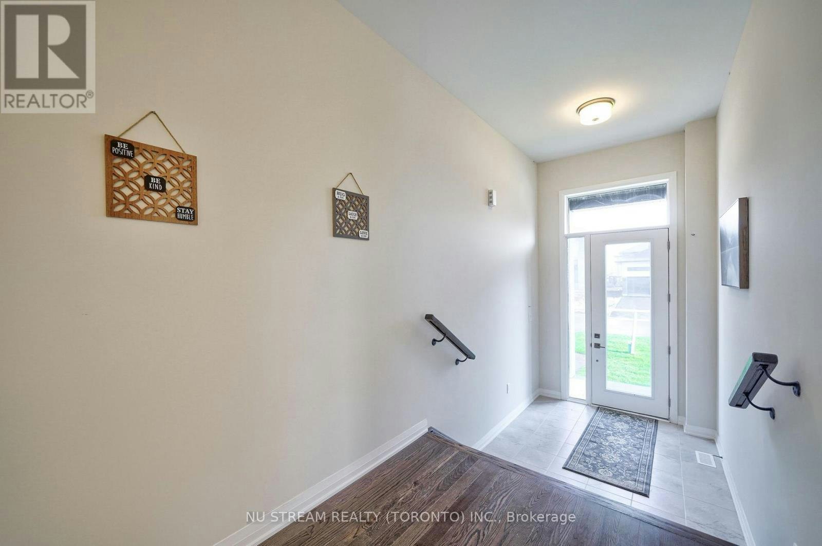 3185 Searidge Street, Severn, ON, L3V 8R1 - 5