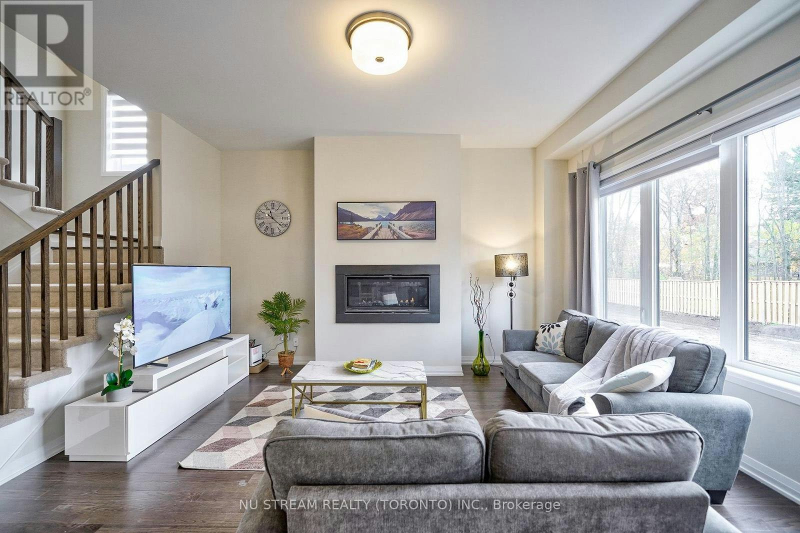 3185 Searidge Street, Severn, ON, L3V 8R1 - 7