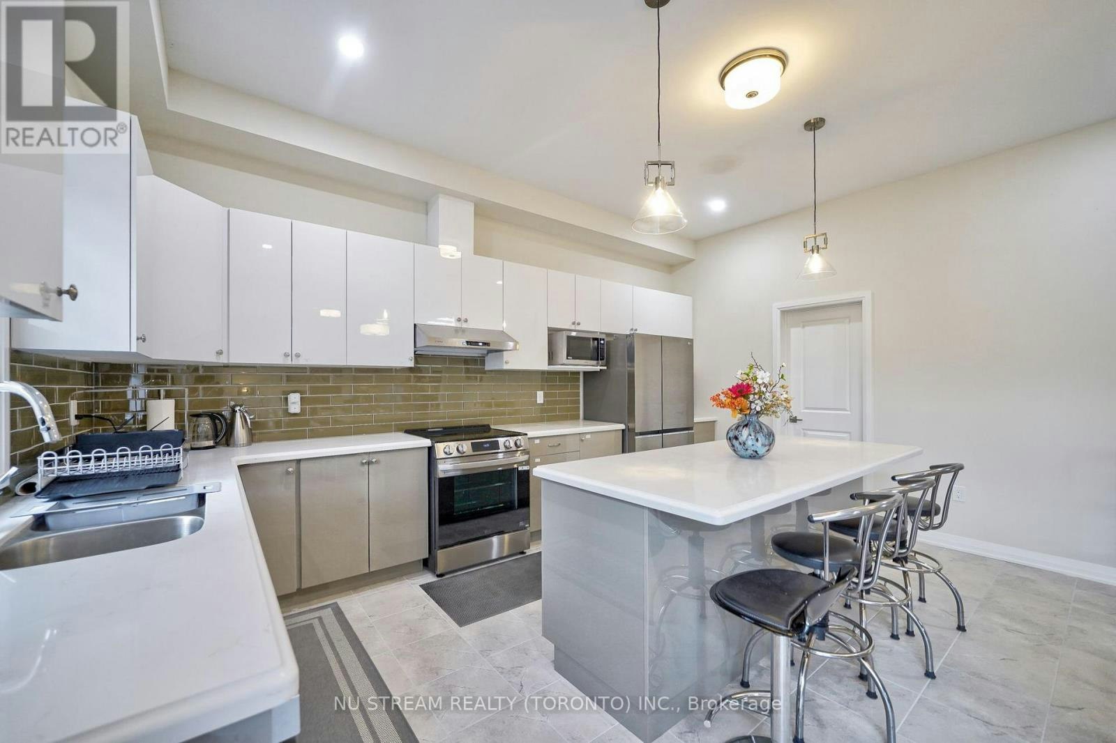 3185 Searidge Street, Severn, ON, L3V 8R1 - 13