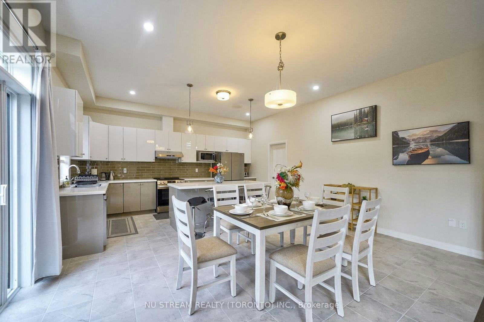 3185 Searidge Street, Severn, ON, L3V 8R1 - 11