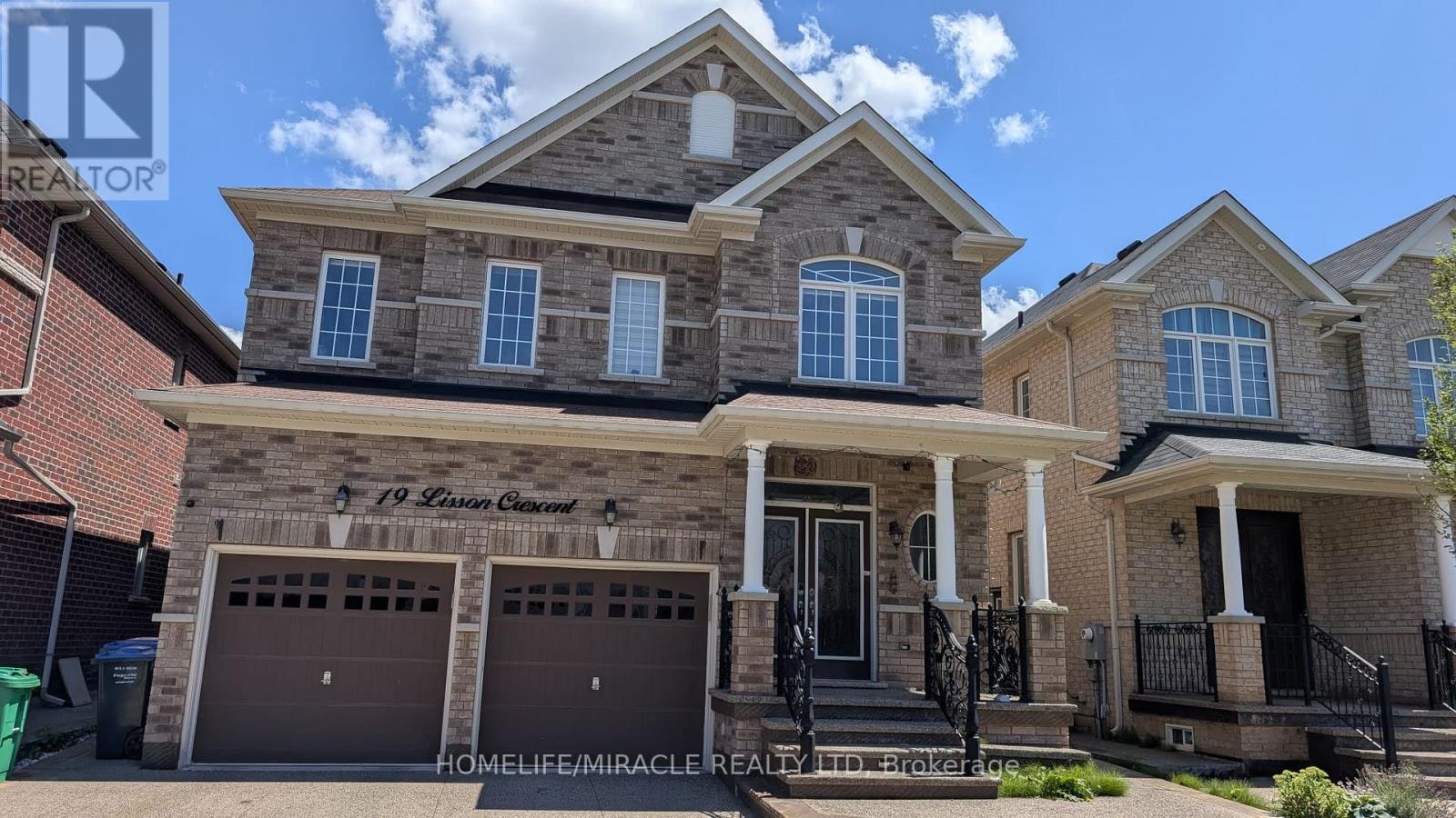 19 Lisson Crescent, Brampton, ON, L6X 5H9