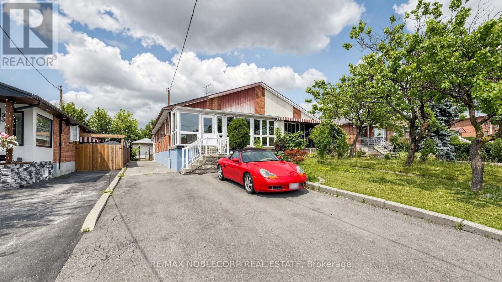 95 Snowood Court, Toronto, ON, M3N 1E7