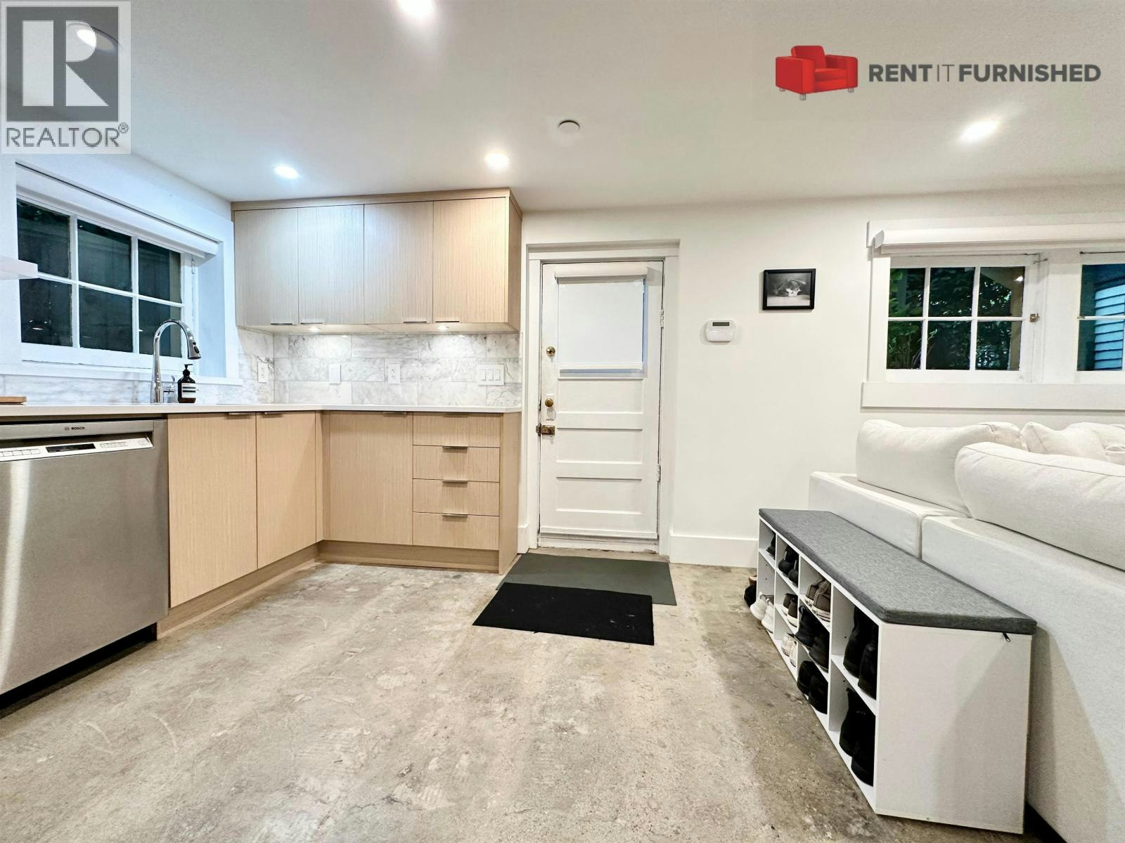 2036 W 15th Avenue, Vancouver, BC, V6J 2L5 - 4