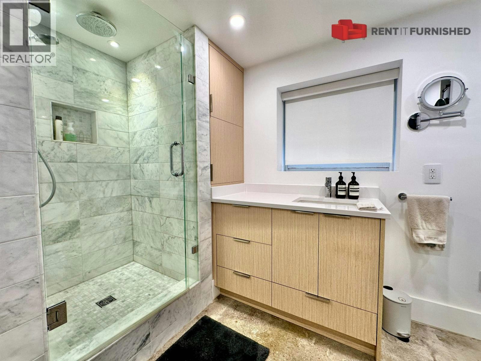 2036 W 15th Avenue, Vancouver, BC, V6J 2L5 - 14