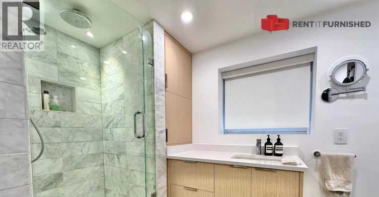 2036 W 15th Avenue, Vancouver, BC, V6J 2L5 - 14