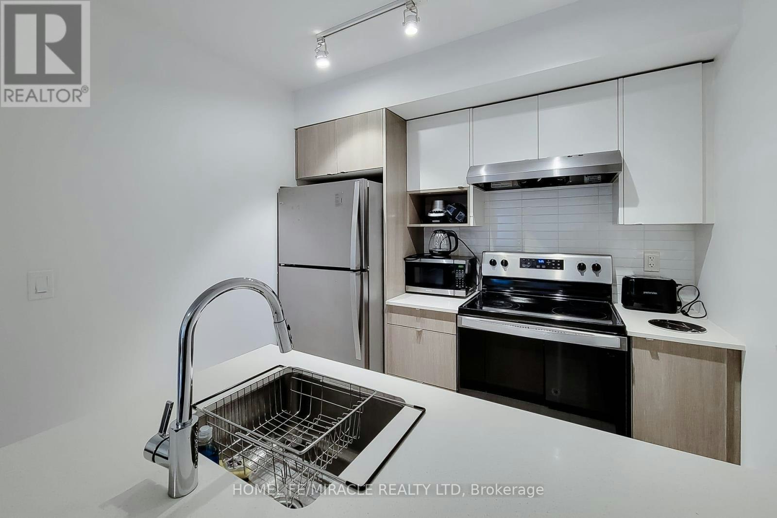 1127 Cooke Boulevard, Burlington, ON, L7T 0C3 - 4