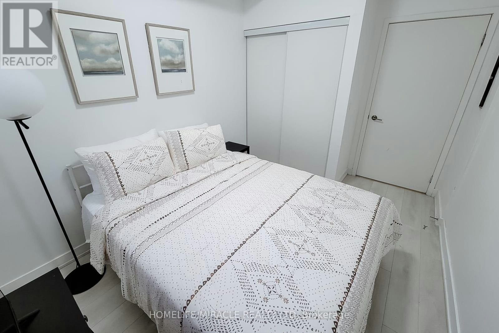 1127 Cooke Boulevard, Burlington, ON, L7T 0C3 - 6
