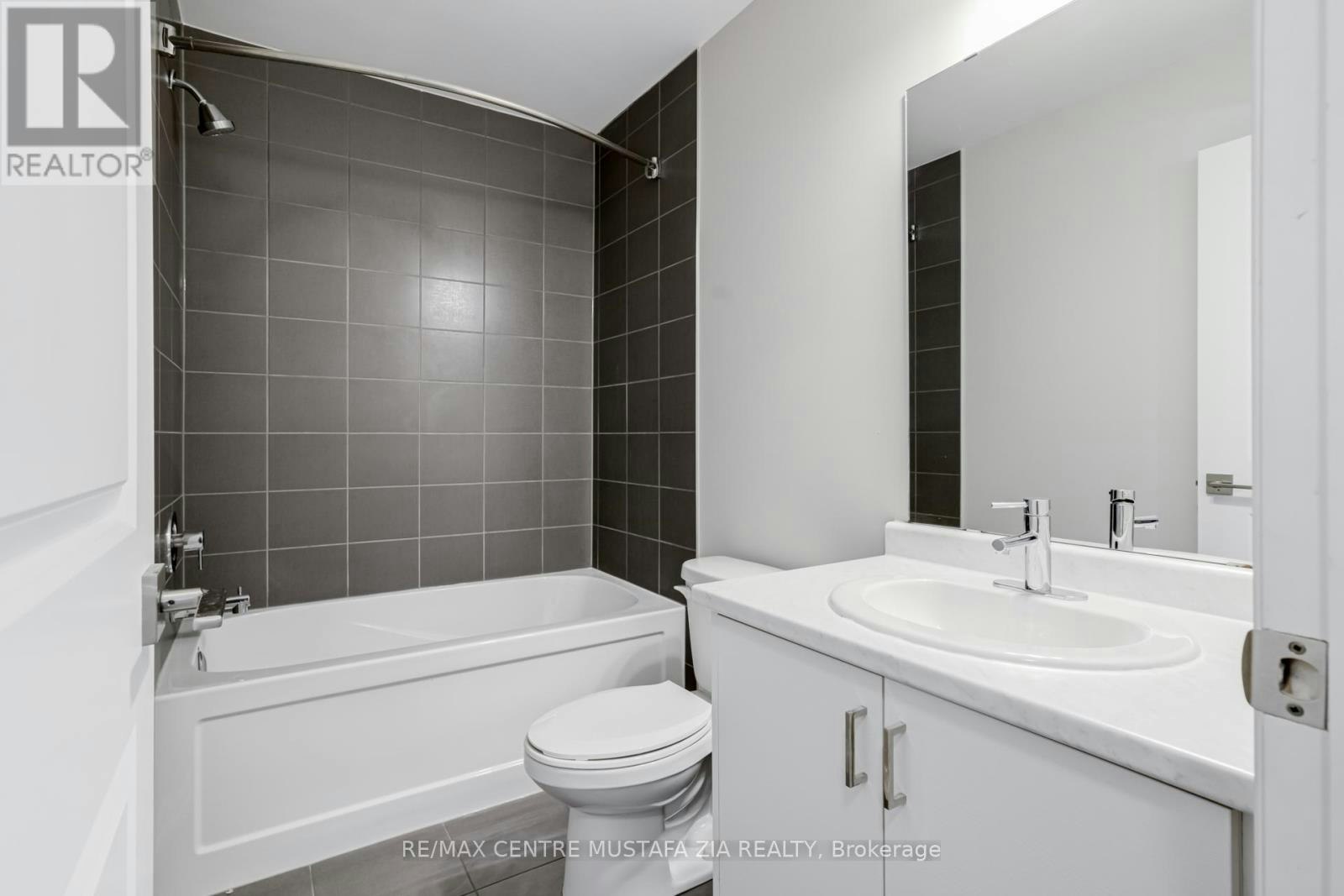 74 Soho Street, Hamilton, ON, L8J 0L4 - 31