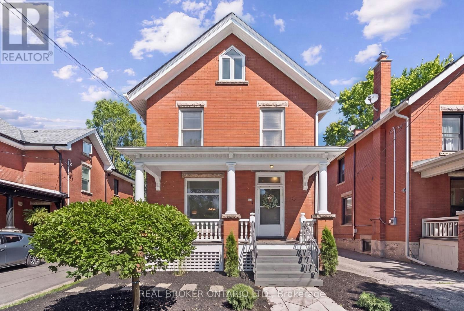 25 Suffolk Street W, Guelph, ON, N1H 2H9