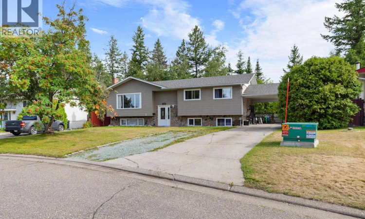 7391 Imperial Crescent