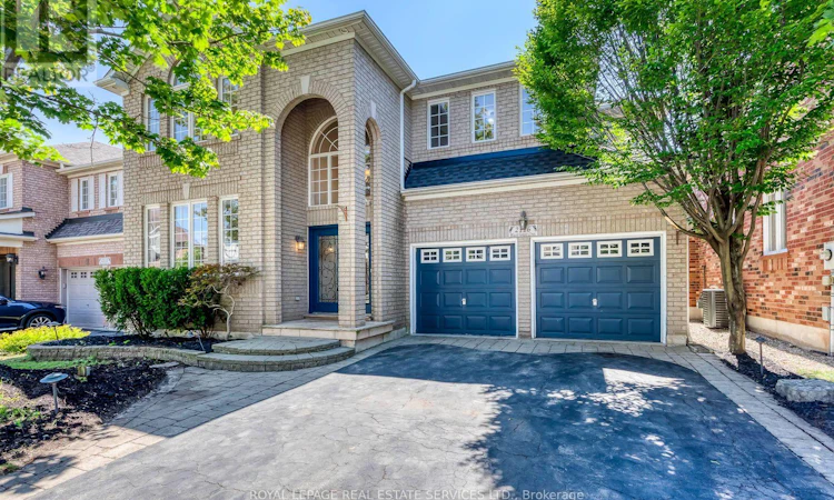 2116 Blackforest Crescent