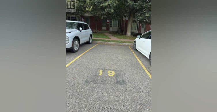 19-70 Chapman Court, London, ON, N6G 4Z4 - 2