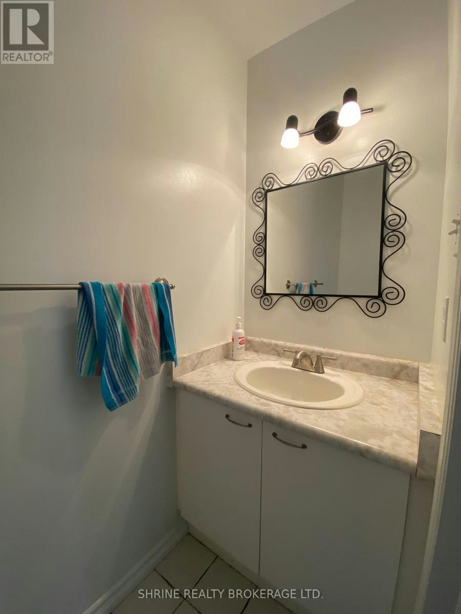 19-70 Chapman Court, London, ON, N6G 4Z4 - 11