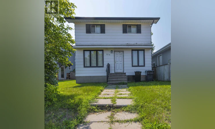 476 Brock Street E
