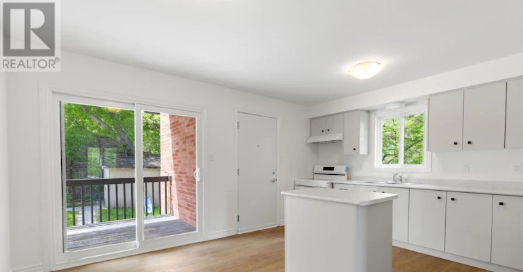 1-176 Nassau Street, Oshawa, ON, L1J 4A5 - 4
