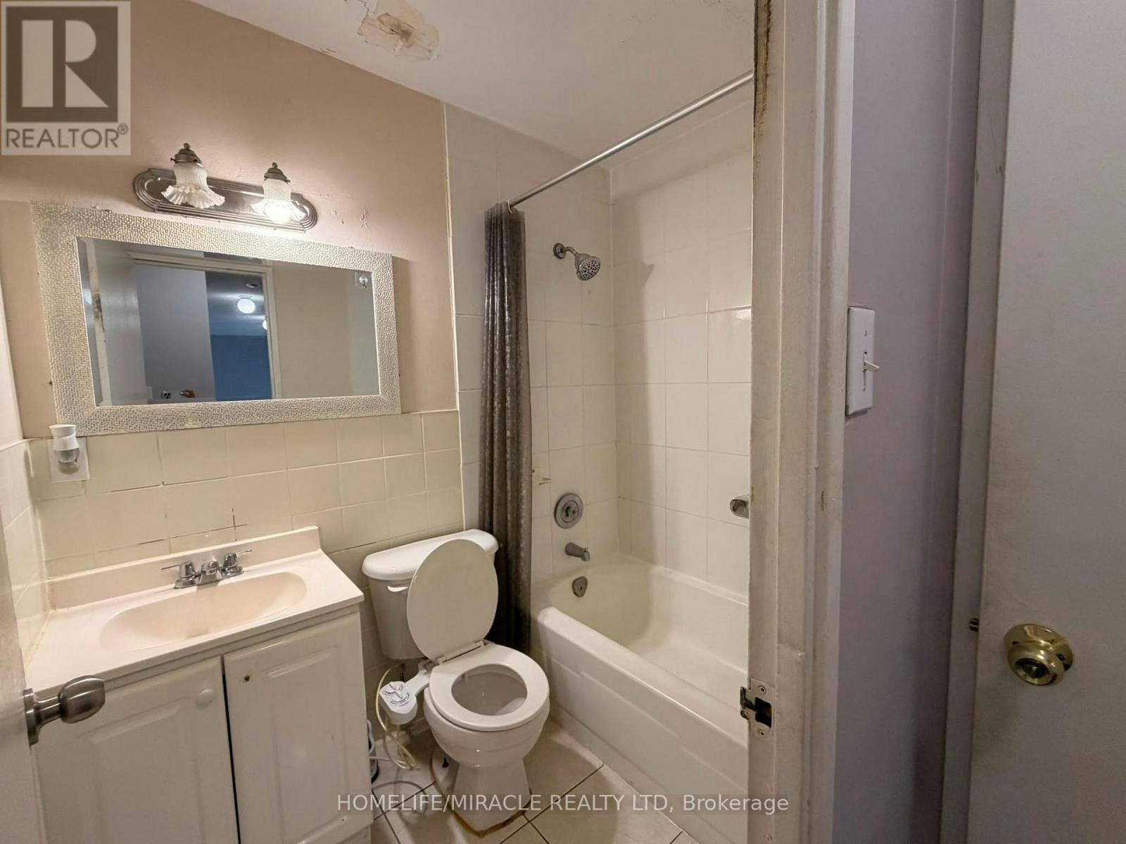 916-100 Dundalk Drive, Toronto, ON, M1P 4V2 - 9