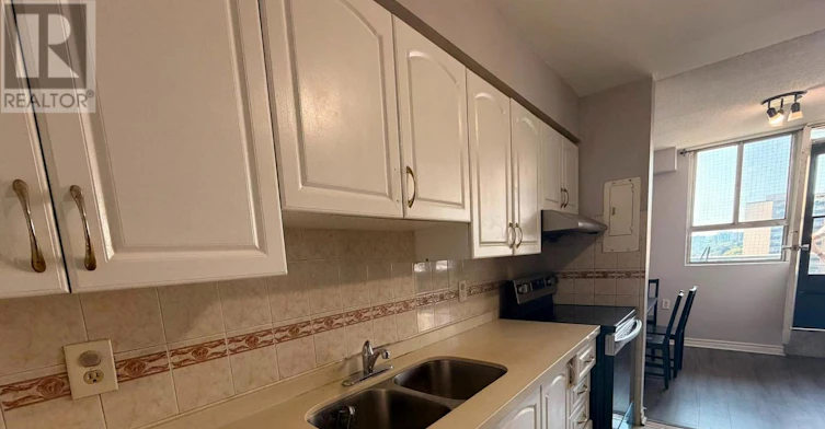 916-100 Dundalk Drive, Toronto, ON, M1P 4V2 - 4