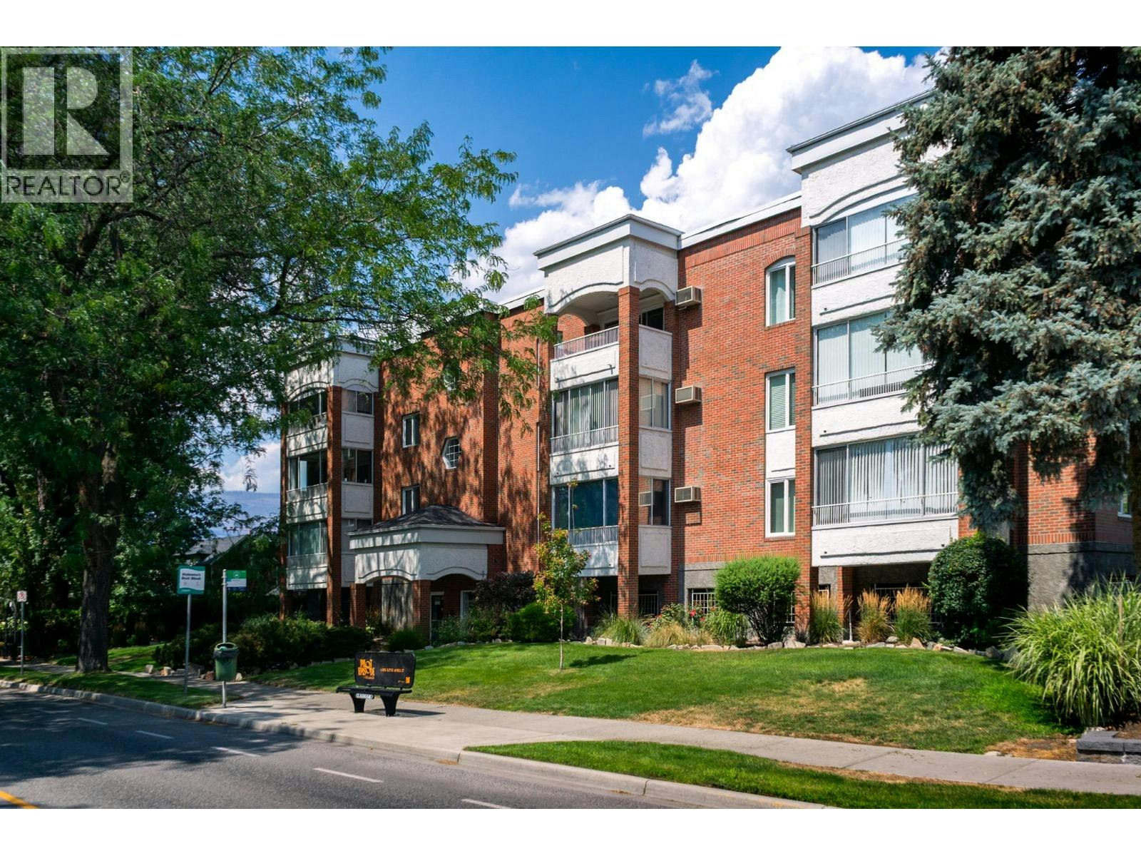 103-878 Bernard Avenue, Kelowna, BC, V1Y 6P5