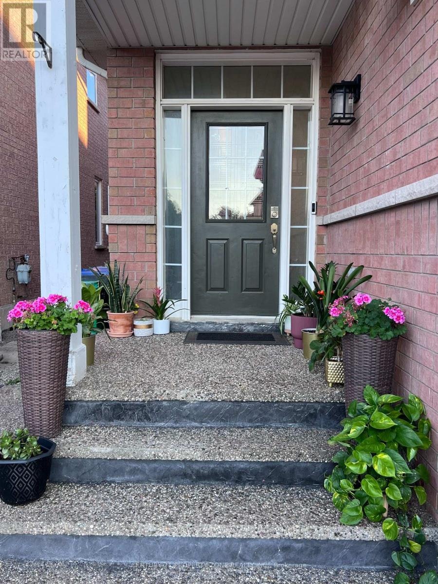 3534 Fountain Park Avenue, Mississauga, ON, L5M 7E8 - 2