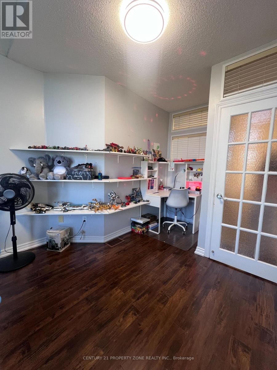 3534 Fountain Park Avenue, Mississauga, ON, L5M 7E8 - 12
