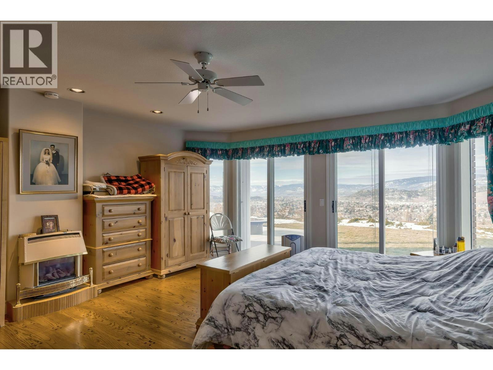 1135 Graf Road, Kelowna, BC, V1P 1B8 - 35