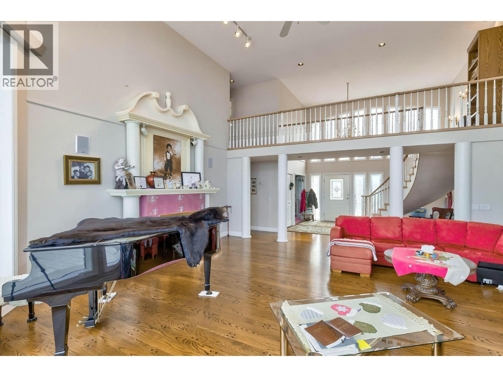 1135 Graf Road, Kelowna, BC, V1P 1B8 - 43