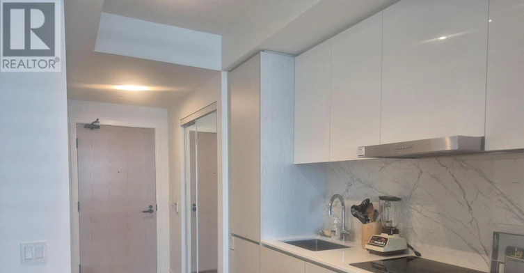 3716-28 Interchage Way W, Vaughan, ON, L4K 0P8 - 3