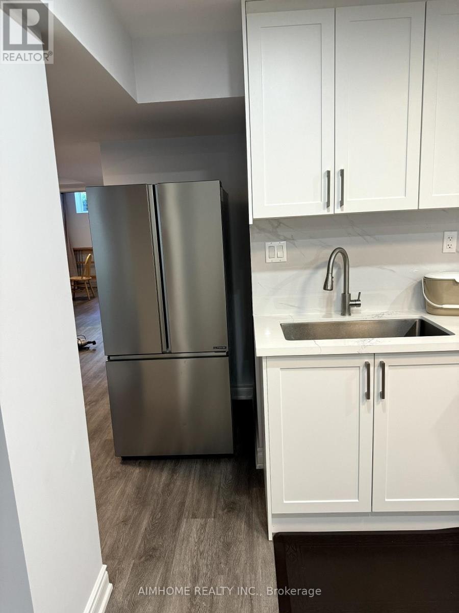 1442 Monaghan Circle, Mississauga, ON, L5C 1R8 - 4