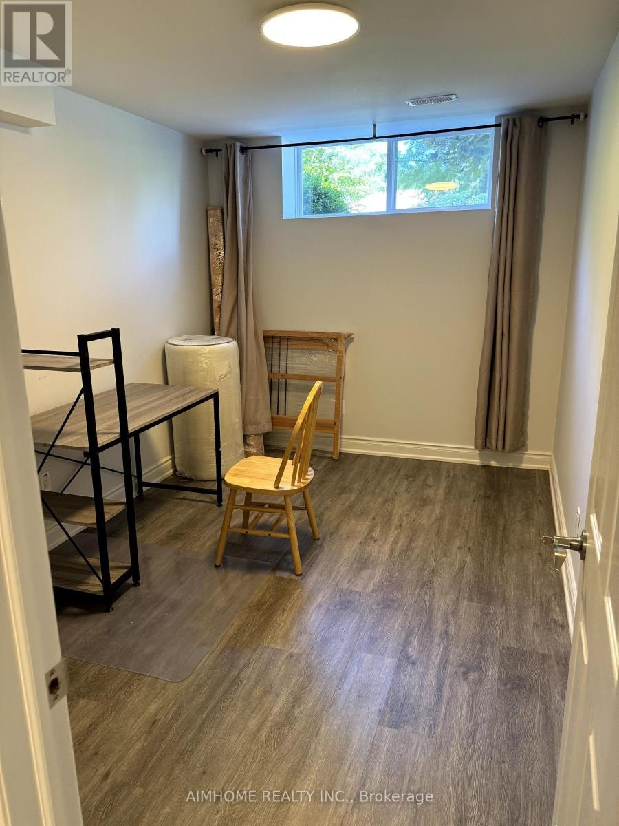 1442 Monaghan Circle, Mississauga, ON, L5C 1R8 - 8
