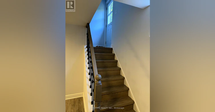 1442 Monaghan Circle, Mississauga, ON, L5C 1R8 - 2