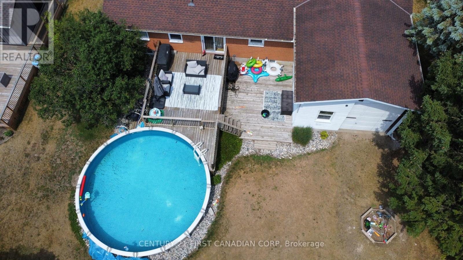 8319 Goosemarsh Line, Lambton Shores, ON, N0M 1T0 - 5