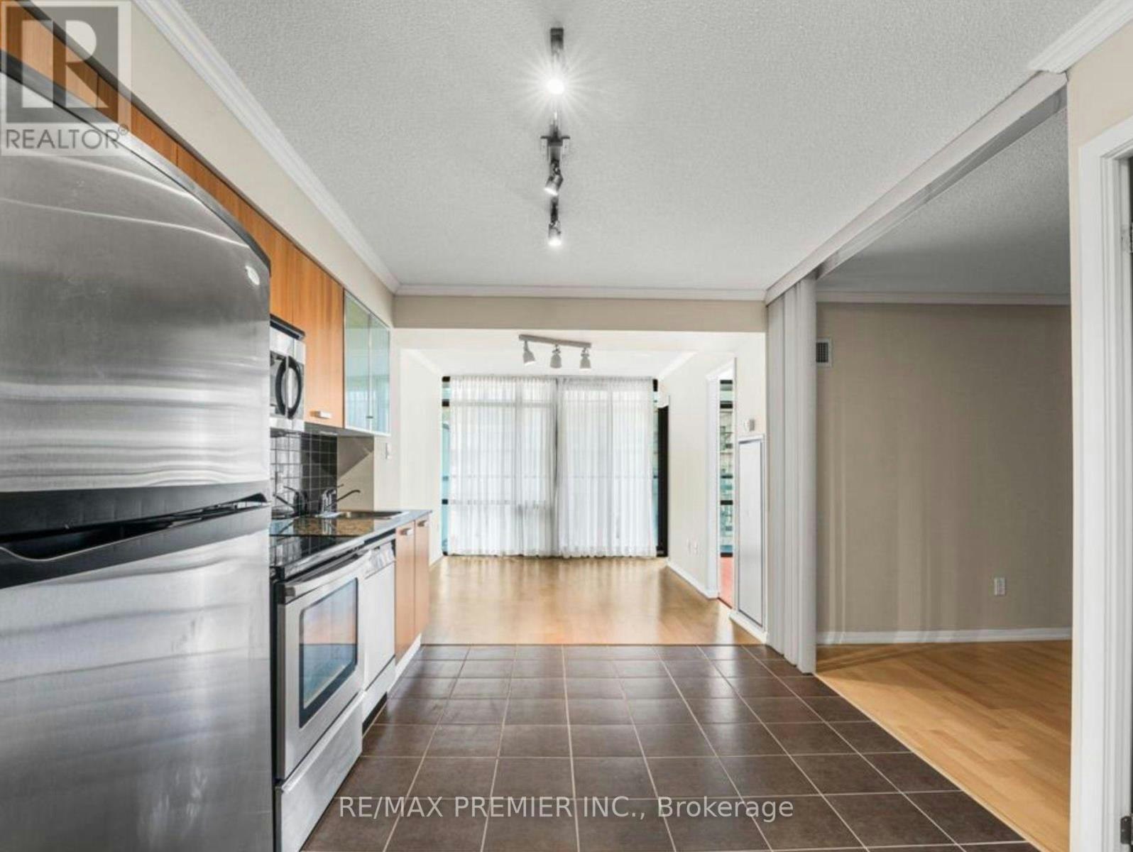 610-37 Grosvenor Street, Toronto, ON, M4Y 3G5 - 4