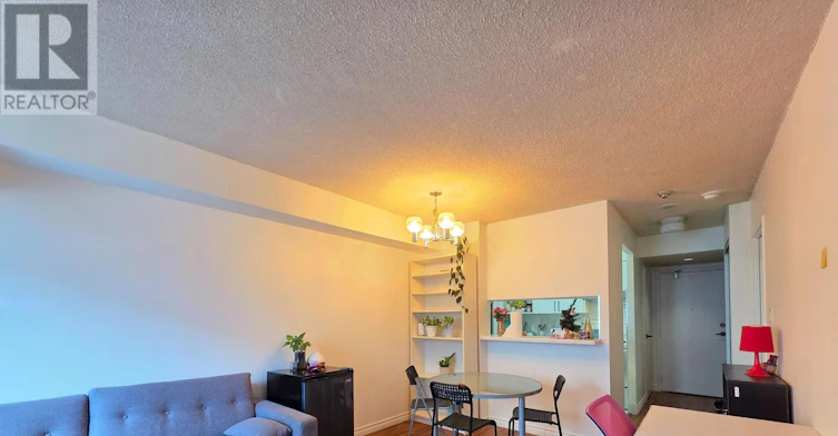 1202-633 Bay Street, Toronto, ON, M5G 2G4 - 2