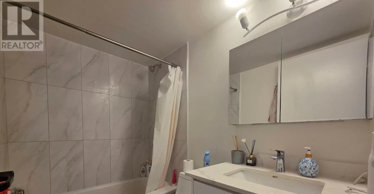 1202-633 Bay Street, Toronto, ON, M5G 2G4 - 14