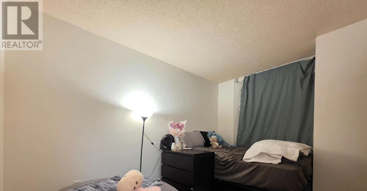 1202-633 Bay Street, Toronto, ON, M5G 2G4 - 10