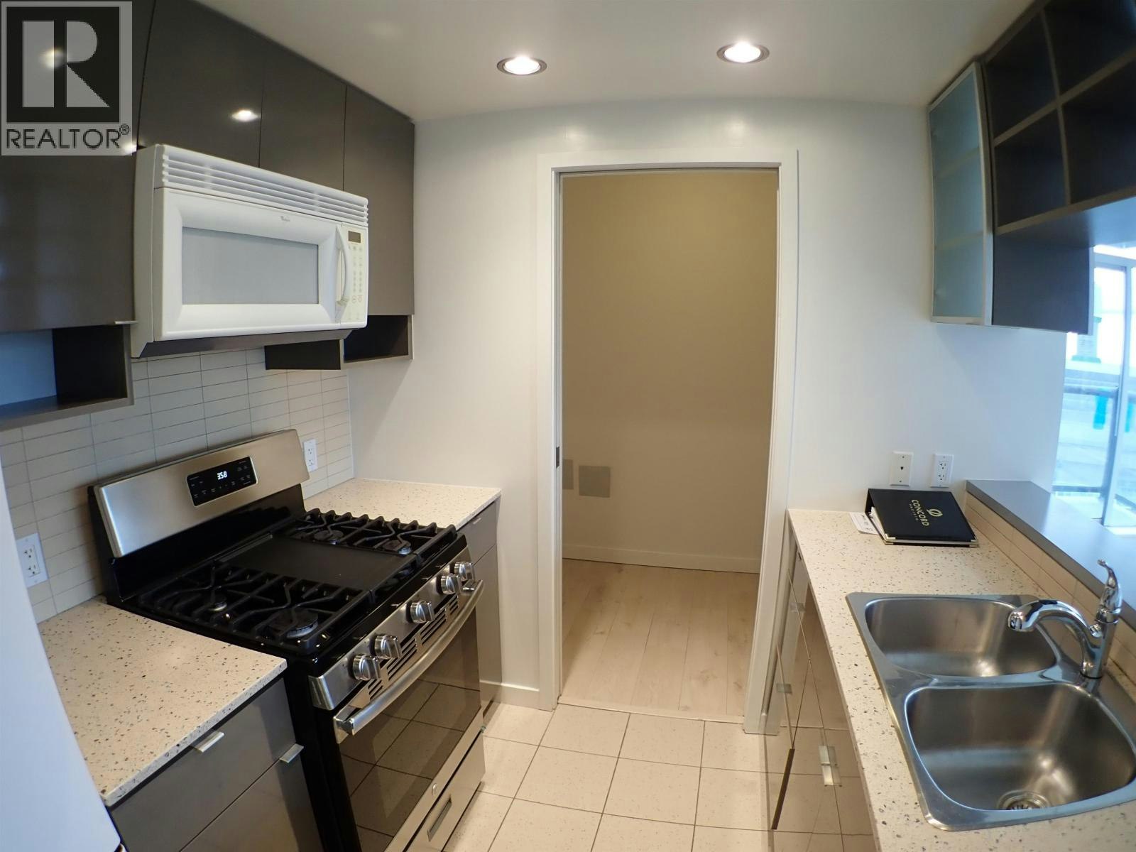 2205-928 Beatty Street, Vancouver, BC, V6Z 3G6