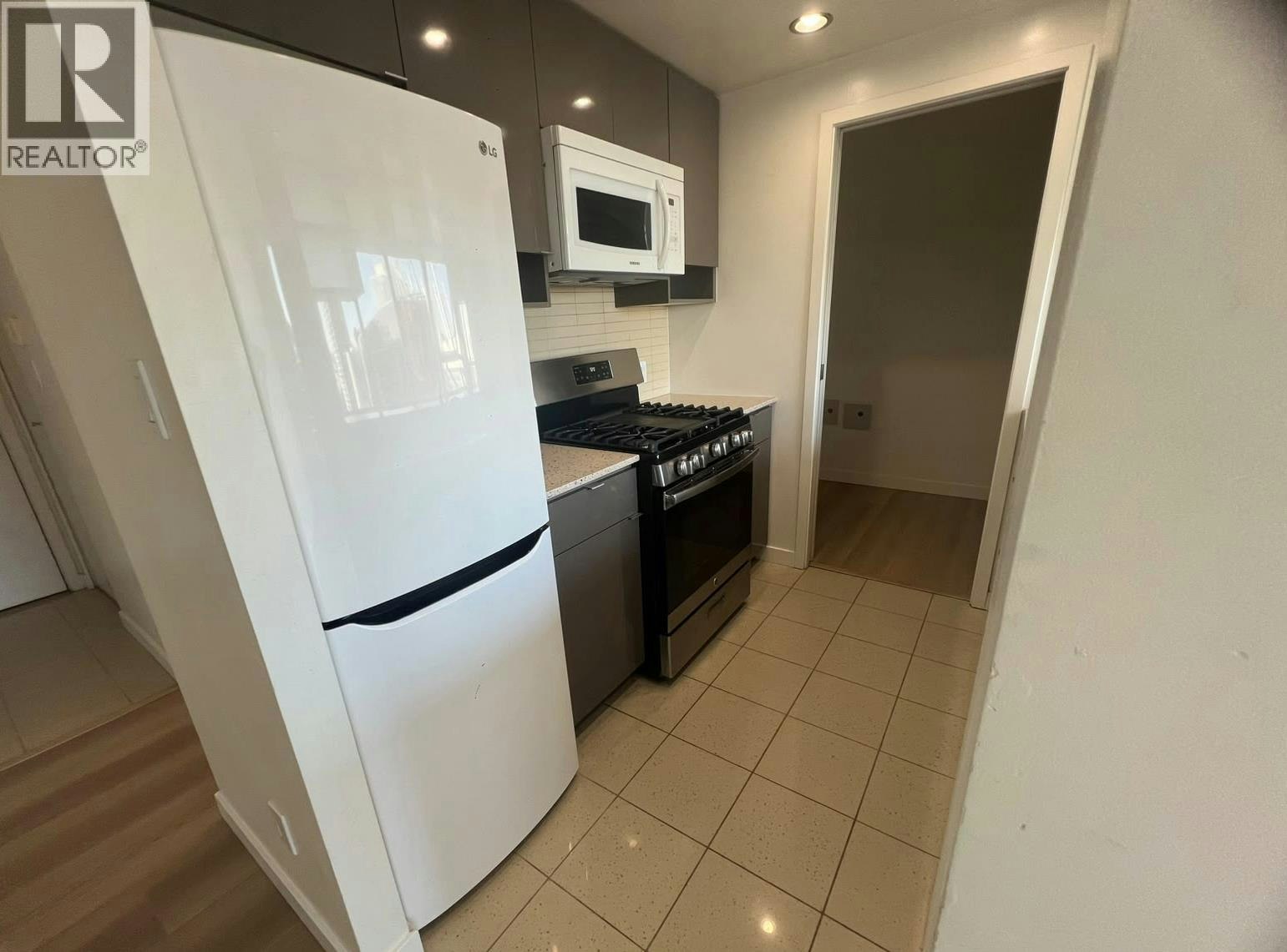 2205-928 Beatty Street, Vancouver, BC, V6Z 3G6 - 4