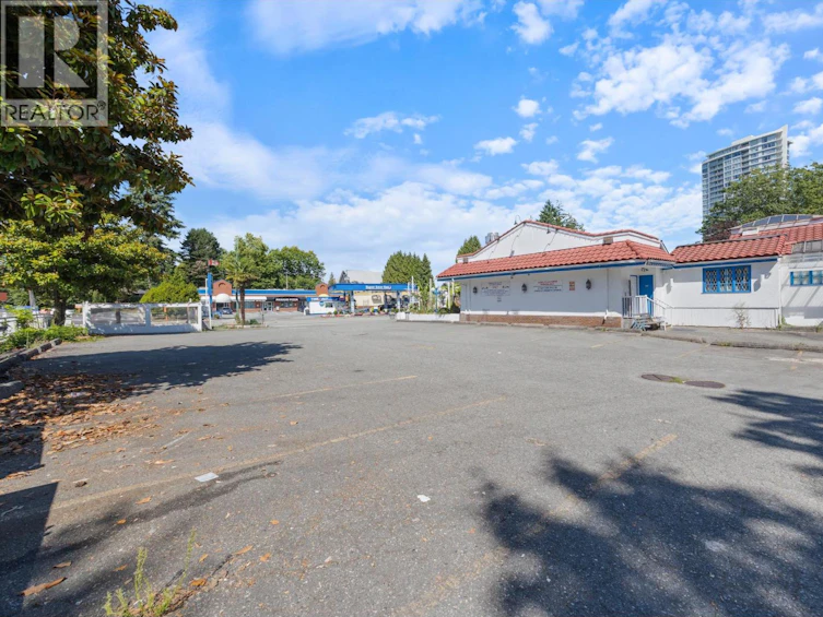 6558 Kingsway, Burnaby, BC, V5E 1C5 - 6