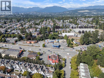 6558 Kingsway - 5