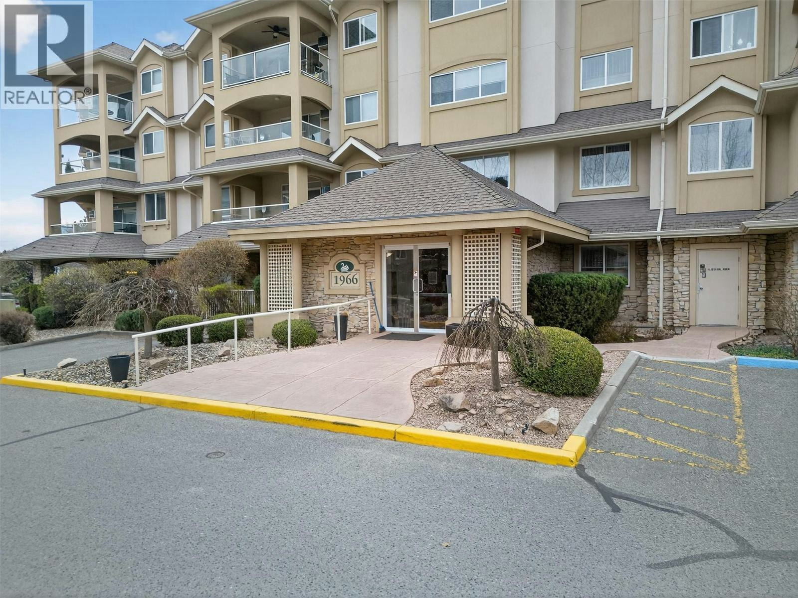 213-1966 Enterprise Way, Kelowna, BC, V1Y 9S8