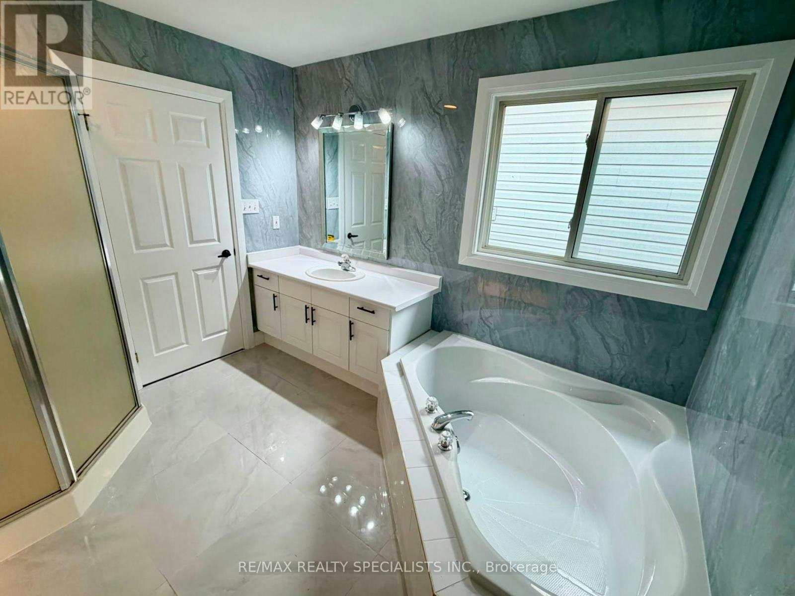 19-145 North Centre Road, London, ON, N5X 4C7 - 15