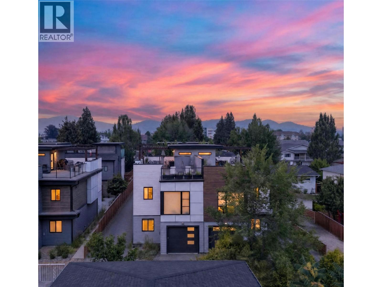 1-945 Borden Avenue, Kelowna, BC, V1Y 6A5