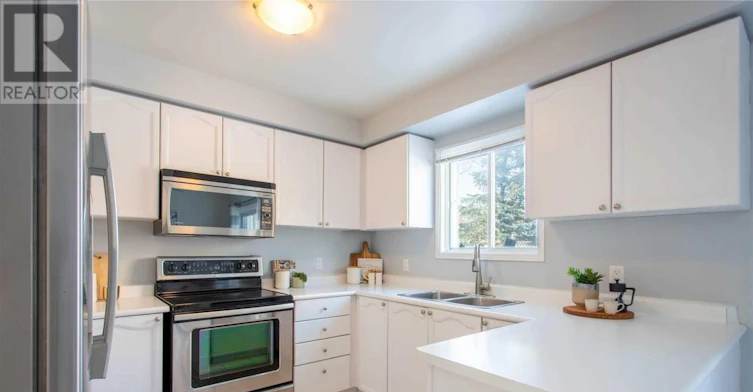 10 Bonnycastle Drive, Clarington, ON, L1C 4W5 - 8