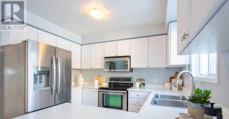 10 Bonnycastle Drive, Clarington, ON, L1C 4W5 - 9